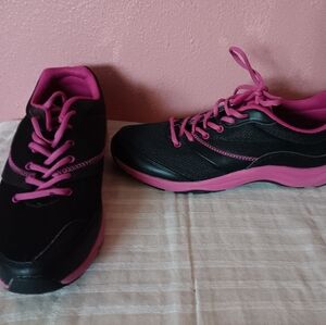 Vionic Women's size 9 sneakers